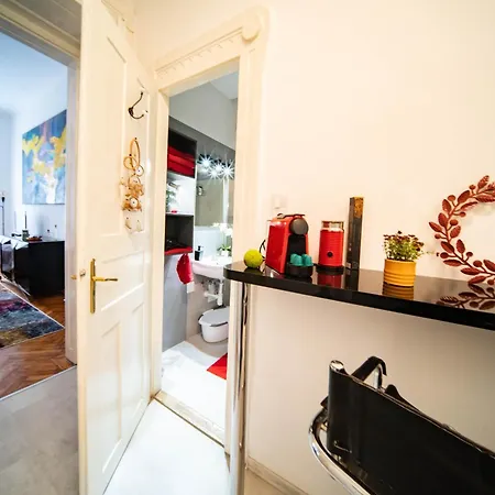 Apartment Stylish Studio In The Heart Of *